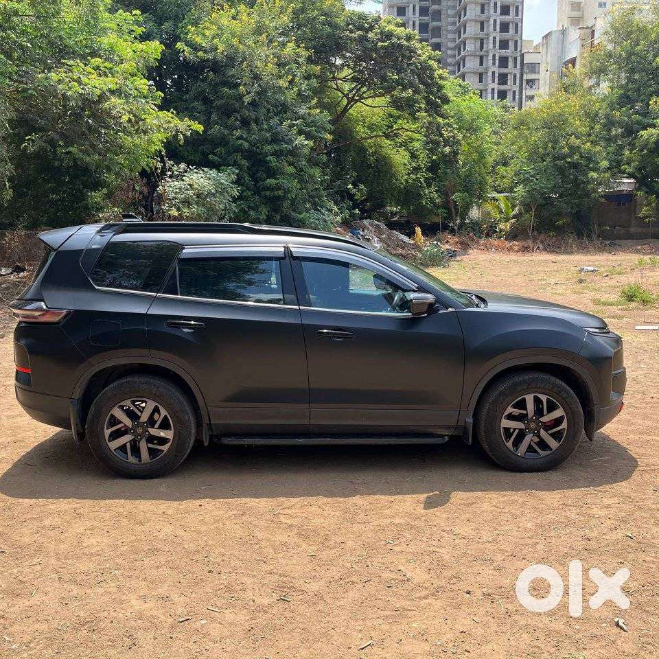Tata Safari Pure Plus S Dark Edition At, 2024, Diesel