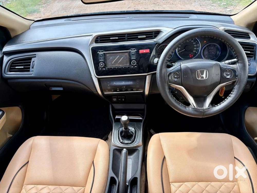 Honda City V Mt, 2015, Petrol