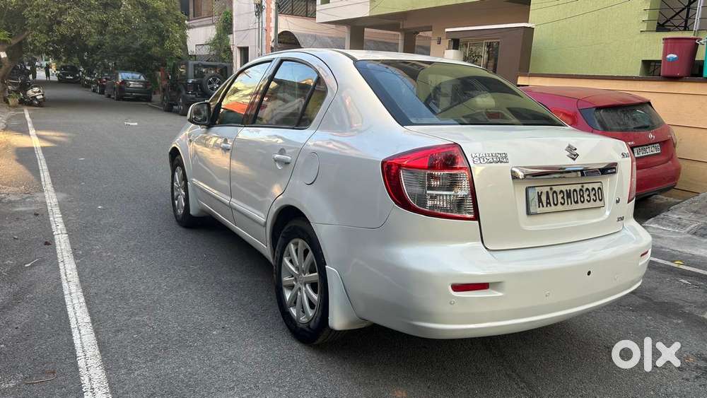 Maruti Suzuki Sx4 Zxi, 2012, Petrol