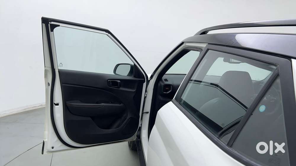 Hyundai Venue N Line N8 Dct Dual Tone, 2024, Petrol