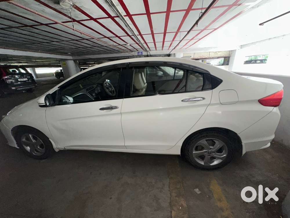 Honda City Vx (sunroof) Petrol Manual 2015