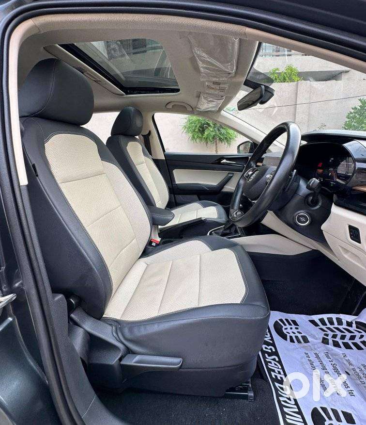 Skoda Slavia 1.0 Tsi Style At, 2023, Petrol