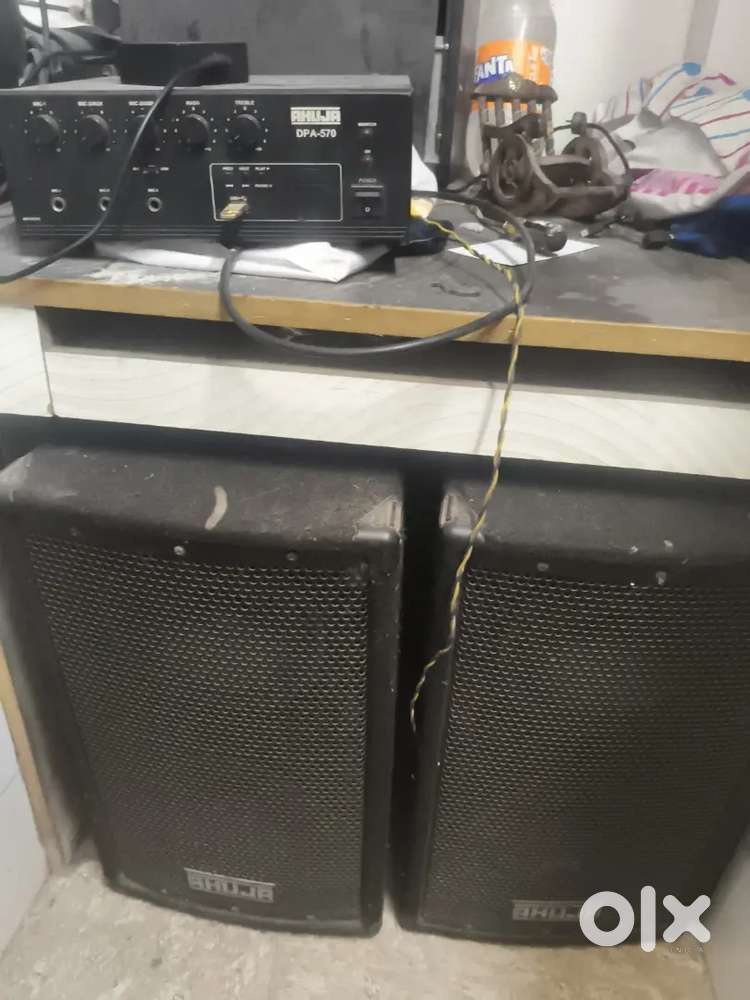 Ahuja DPA 570 amplifier with 2 large speaker