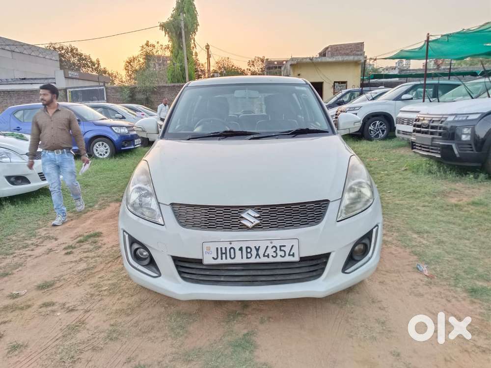 Maruti Suzuki Swift Vxi 1.2 Abs Bs-iv, 2016, Petrol
