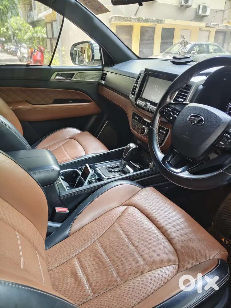 Mahindra Alturas G4 2019