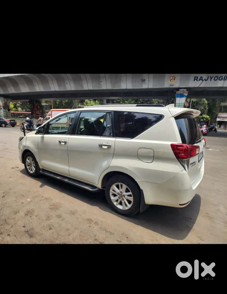 Toyota Innova Crysta 2017 Diesel Mt 8 Str