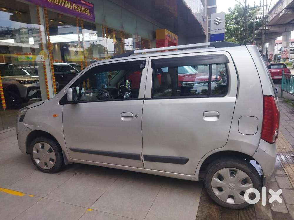 Maruti Suzuki Wagon R 1.0 Vxi Ags, 2018, Petrol