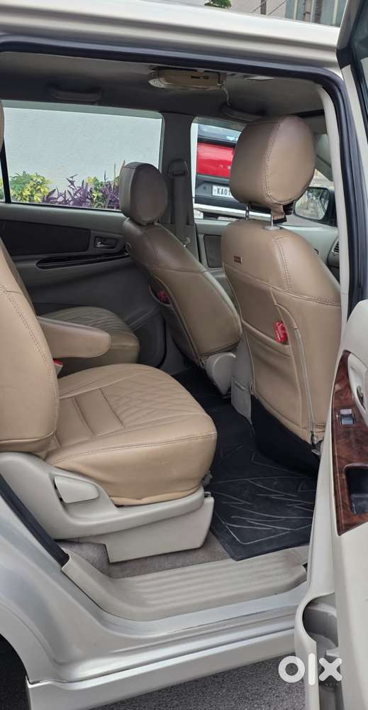 Toyota Innova [ ] 2.5 V Diesel 7 Str, 2013, Diesel