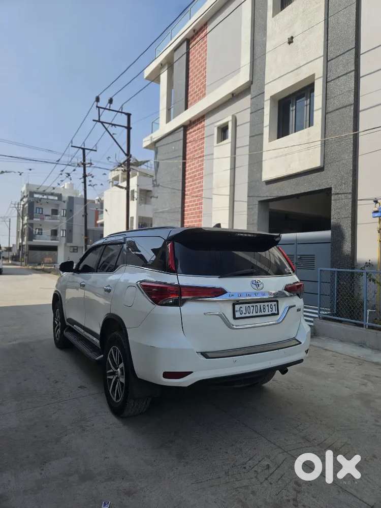 Toyota Fortuner Legender 2017