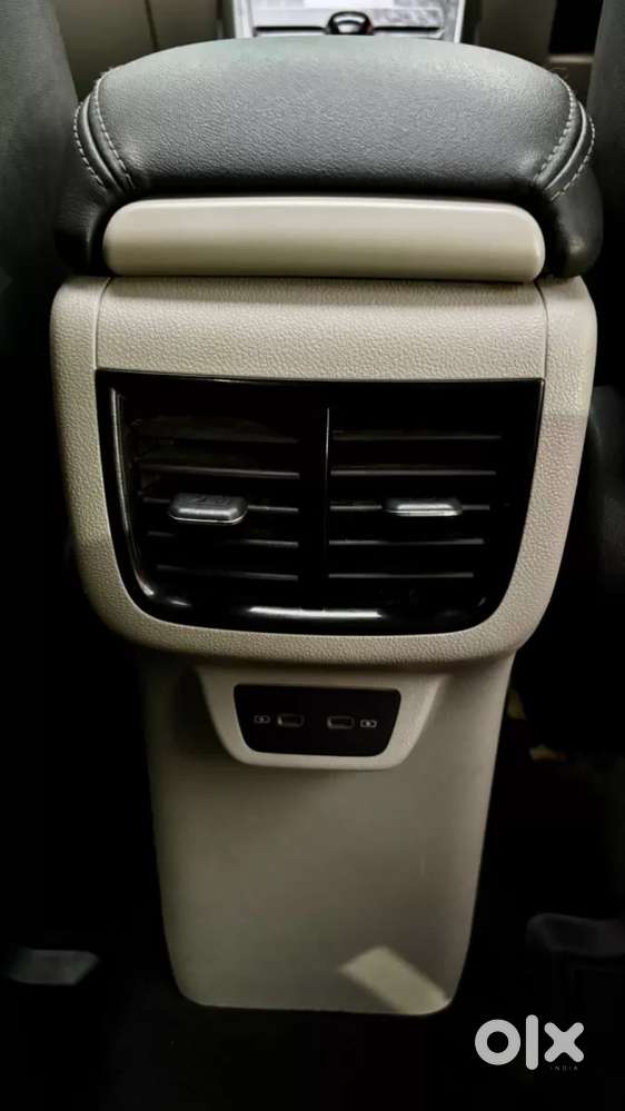 Volkswagen Taigun, 2024, Petrol