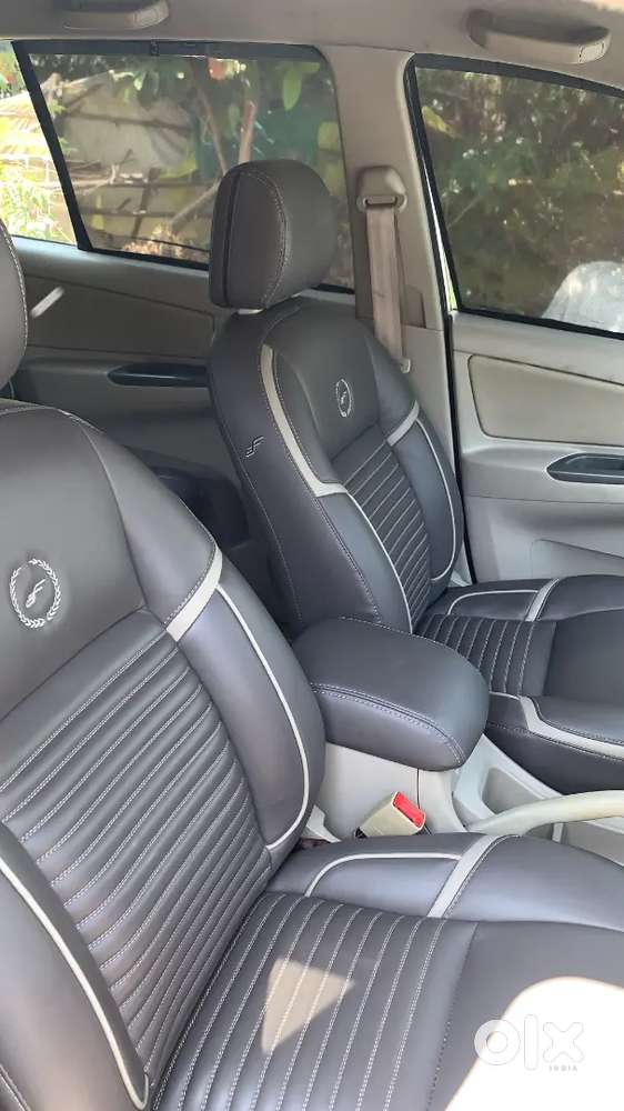 Toyota Innova 2012