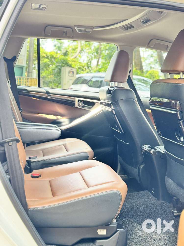 Toyota Innova Crysta 2.4 Z 7 Str, 2022, Diesel