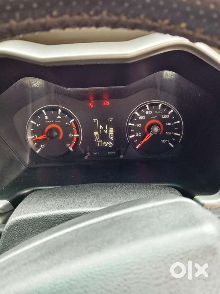 Urgent Sale Mahindra Kuv 100 2016 Petrol Good Condition