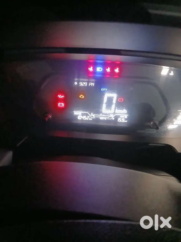 Tata Punch 2025 Petrol Well Maintained