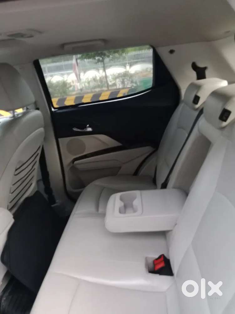 Mahindra Xuv300 2019 Diesel Well Maintained