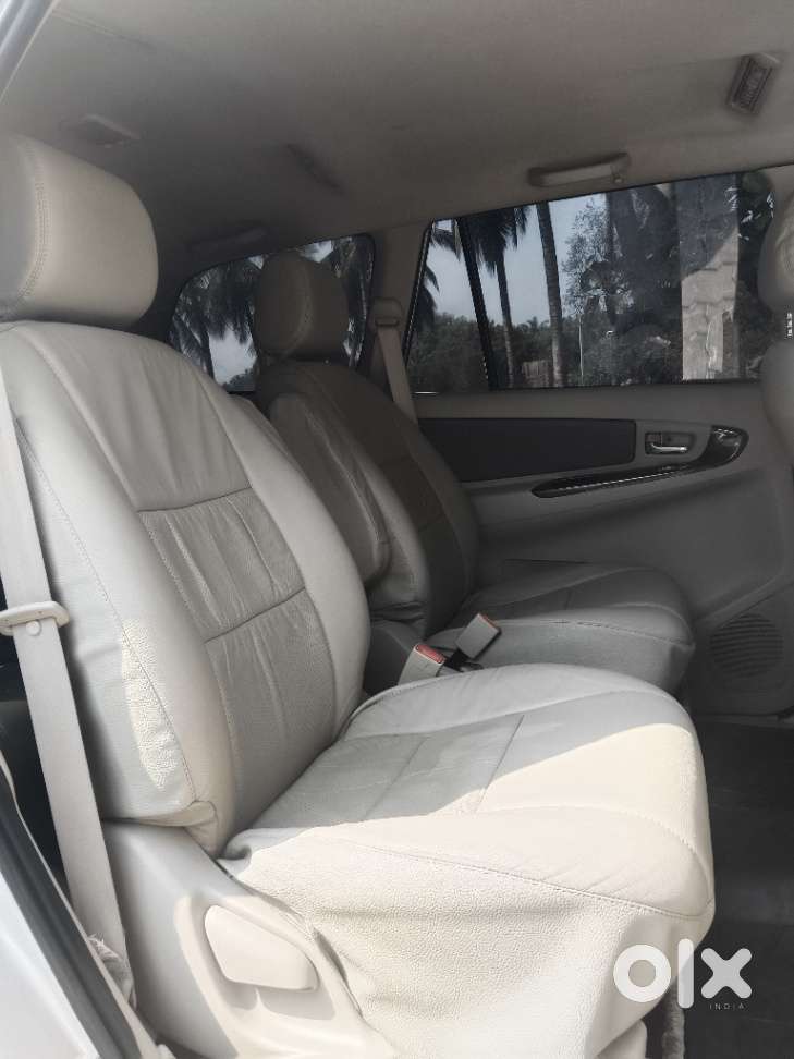 Toyota Innova 2.5 V 7 Str, 2012, Diesel