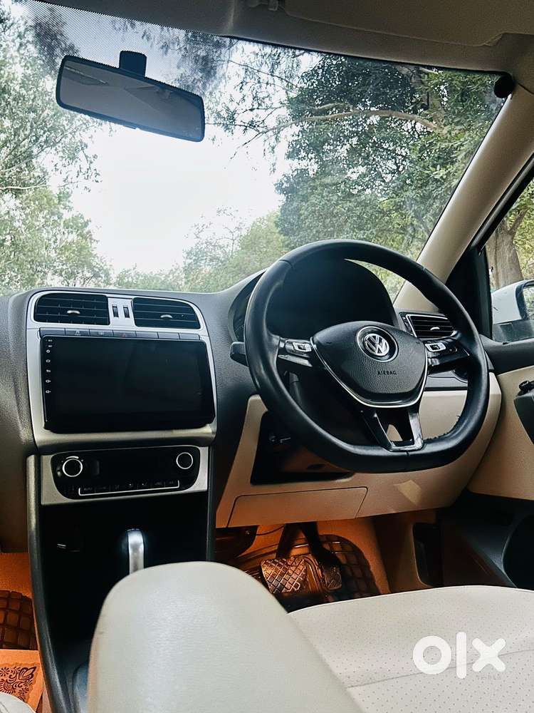 Volkswagen Vento 1.2 Tsi Highline Plus At, 2015, Petrol