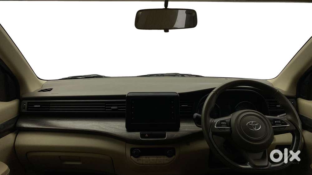 Toyota Rumion V Mt, 2024, Petrol