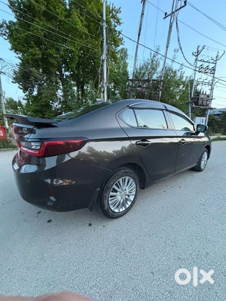 Honda City 1.5 V 5th Gen I-vtec Mt, 2021, Petrol