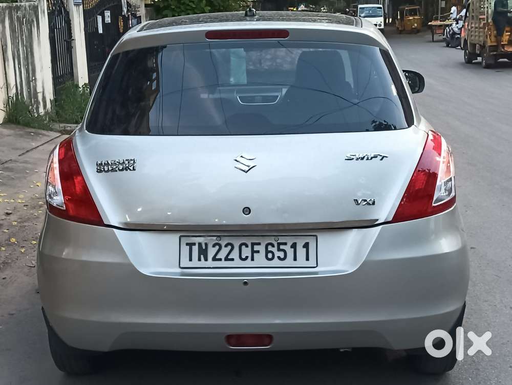 Maruti Suzuki Swift Vxi + Manual, 2012, Petrol