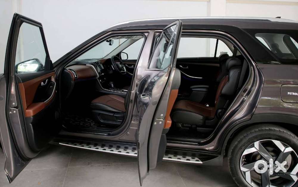 Hyundai Alcazar 2.0 Signature (o) Petrol At 6 Str, 2021, Petrol