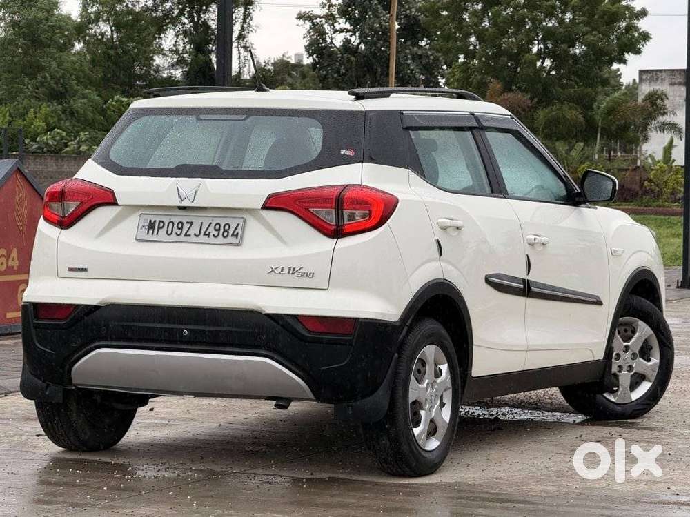 Mahindra Xuv300 W6 Amt Diesel, 2023, Diesel
