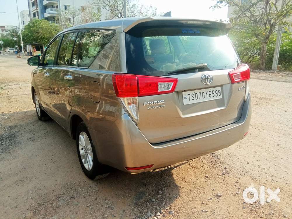 Toyota Innova Crysta