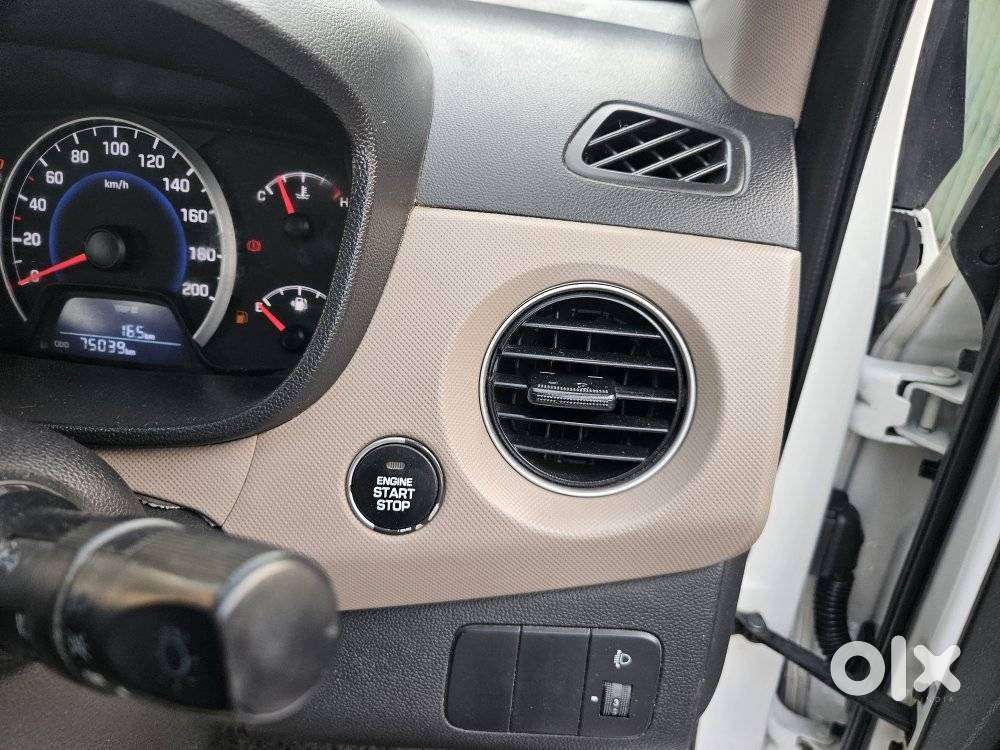 Hyundai Grand I10 2013-2016 Sportz, 2014, Petrol