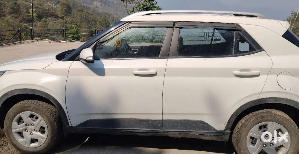 Hyundai Venue S Plus Petrol 2022