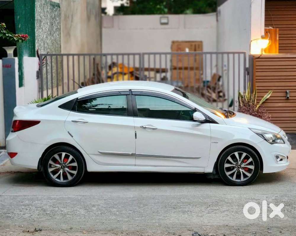 Hyundai Verna 1.6 Crdi At Sx Option, 2015, Diesel