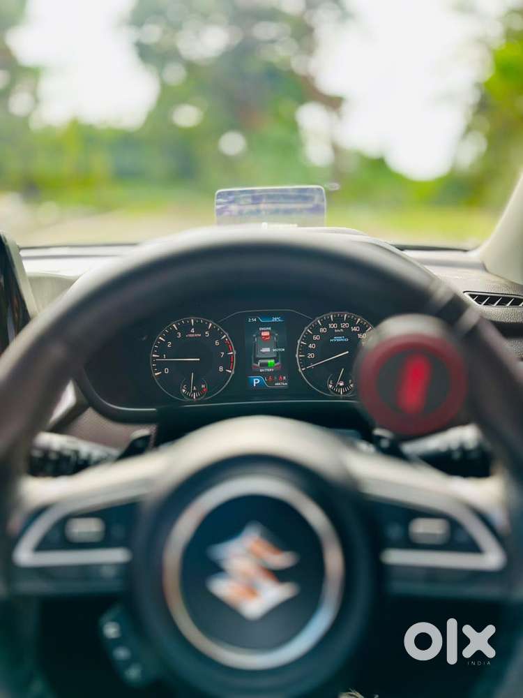Maruti Suzuki Brezza 1.5 Zxi Plus At Smart Hybrid, 2024, Petrol
