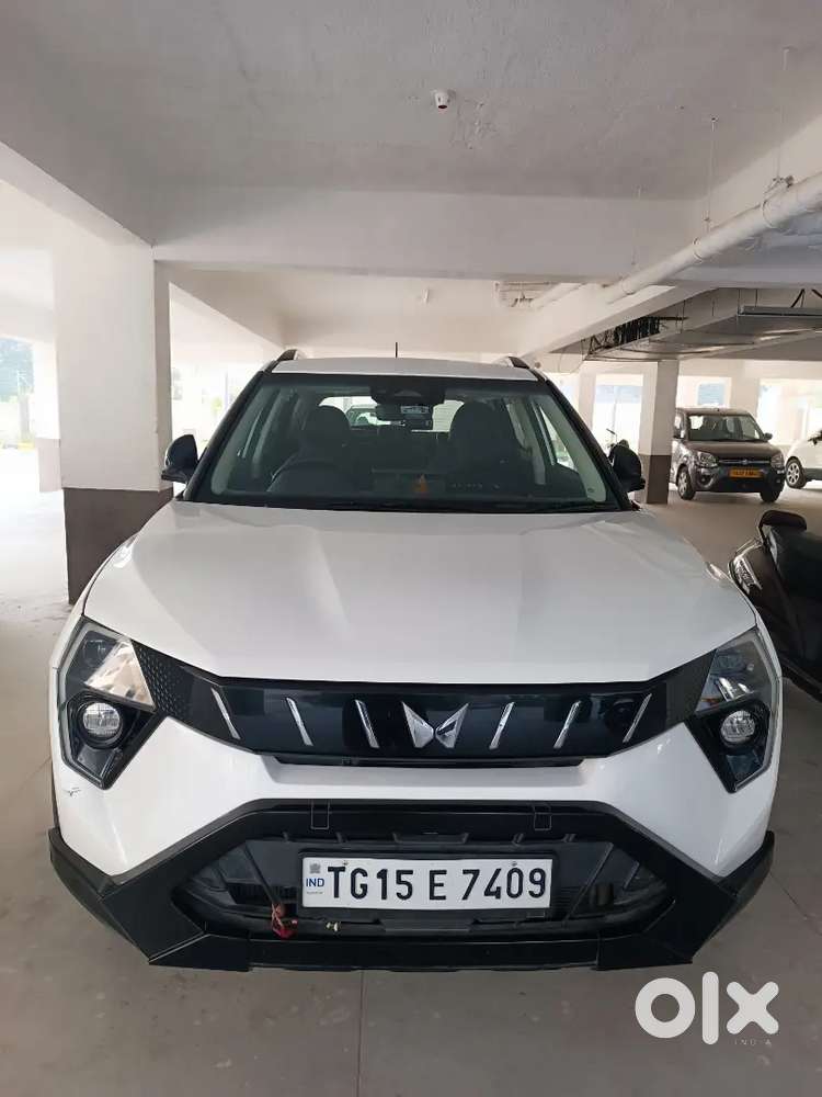 Mahindra Xuv 3xo Petrol 2025