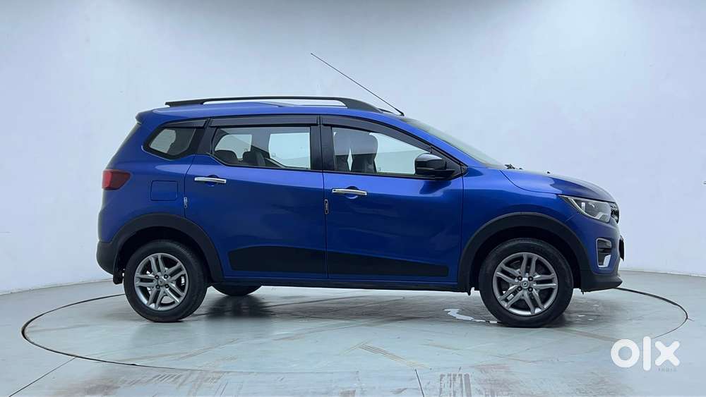 Renault Triber Rxz Easy-r Amt, 2023, Petrol