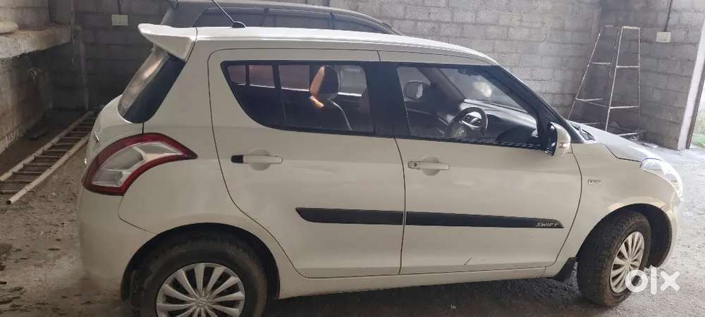Maruti Suzuki Swift 2013 Diesel 105000 Km Driven