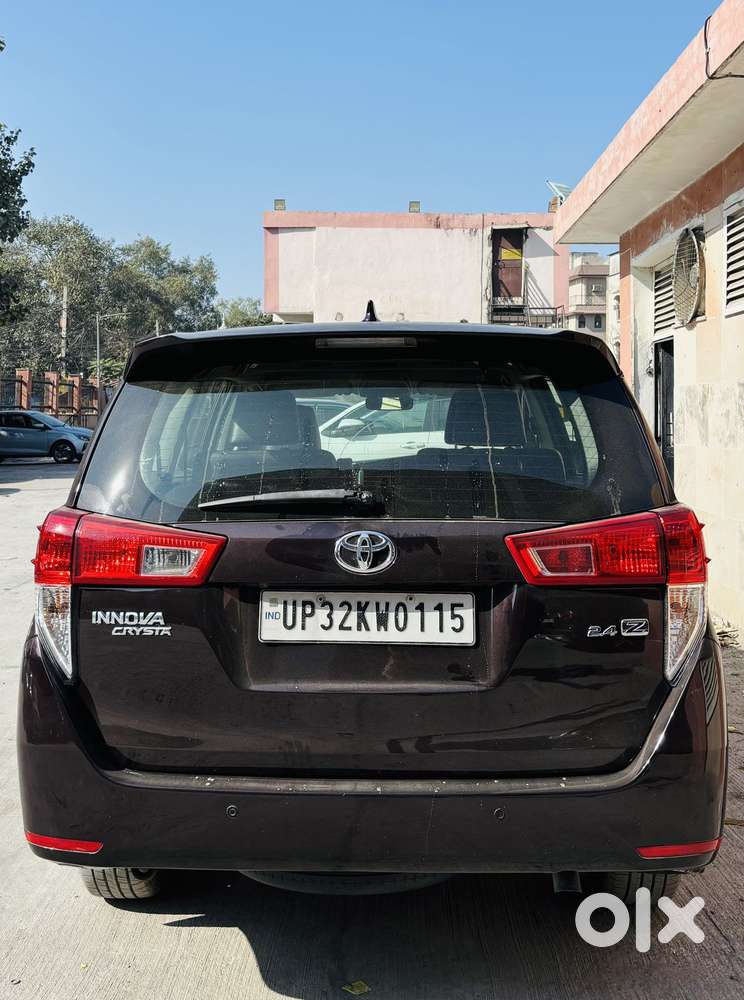 Toyota Innova Crysta