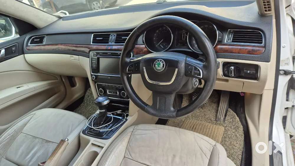 Skoda Superb 2012