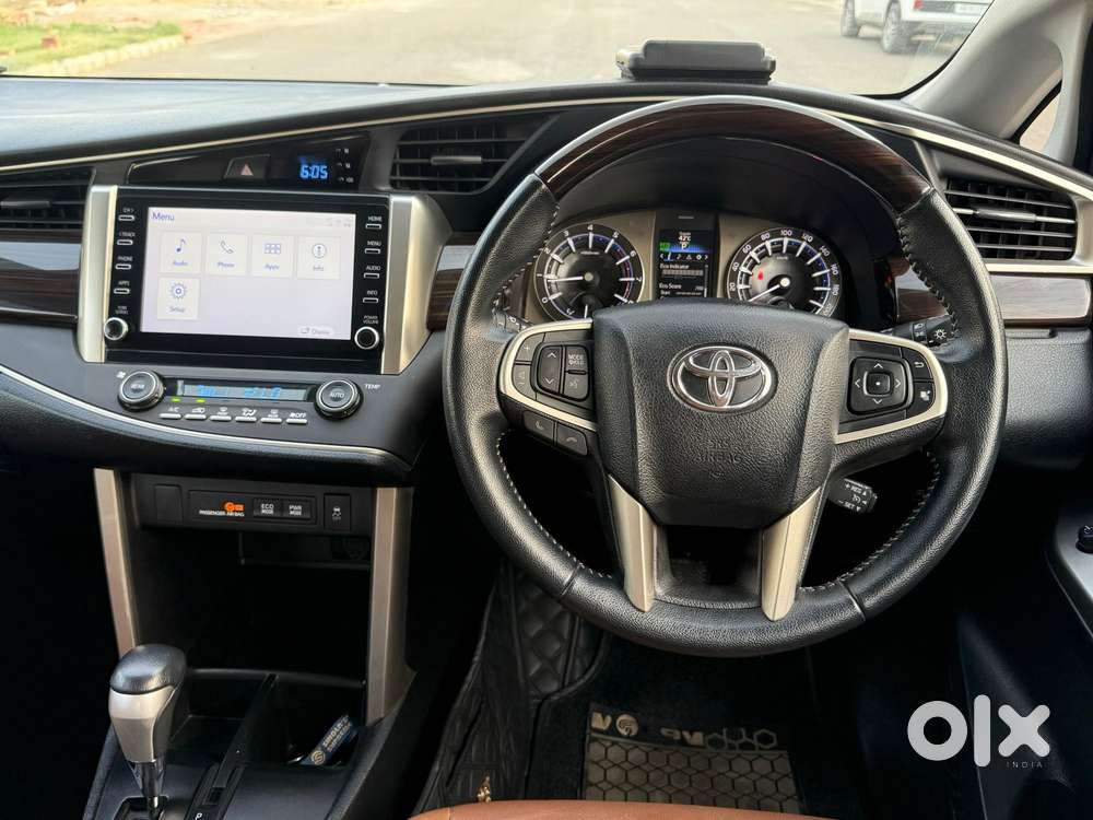 Toyota Innova Crysta 2.4 Z 7 Str, 2023, Petrol