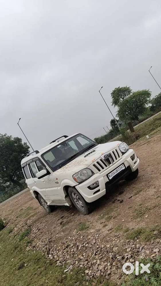 Mahindra Scorpio 2013 Diesel 100569 Km Driven Mint Condition
