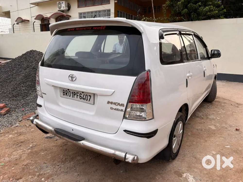 Toyota Innova 2015 Diesel Well Maintained