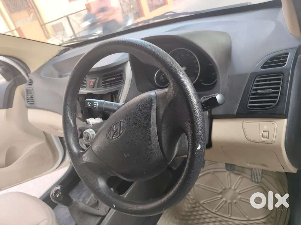 Hyundai Eon 2015 Petrol Well Maintained