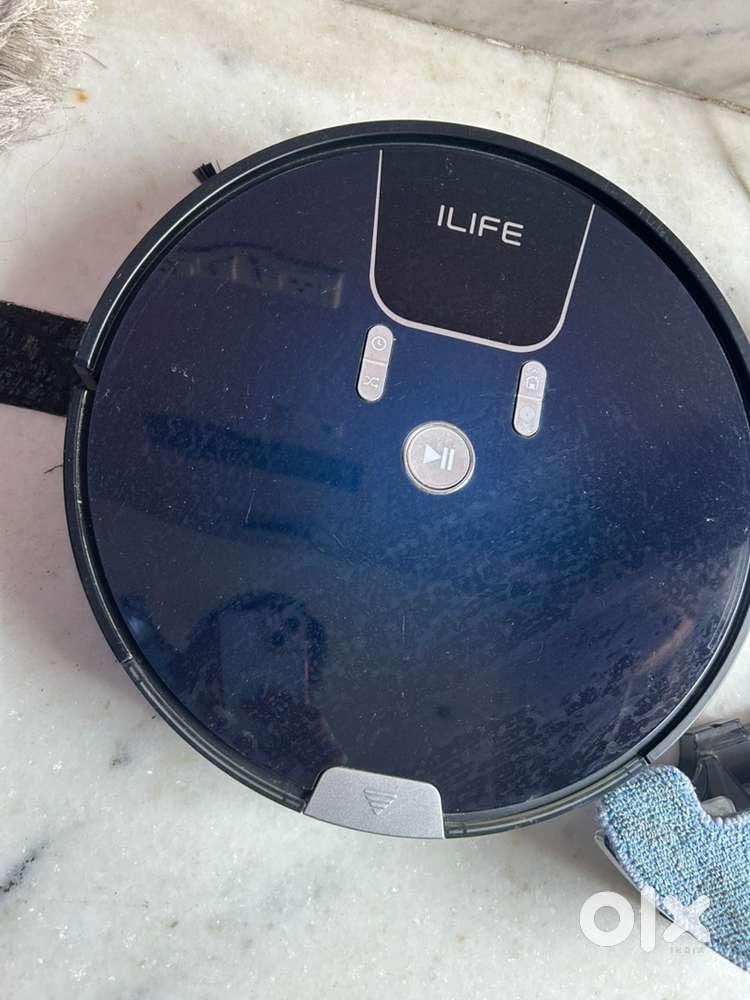 ILIFE Robot Vacuum Cleaner & Mop Like New Condition
