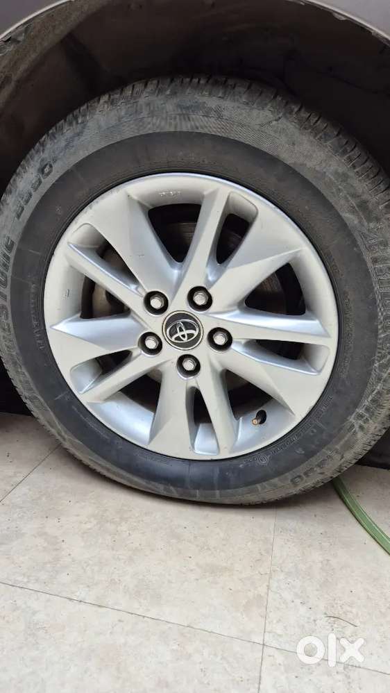 Toyota Innova Crysta 2019 Petrol Automatic -no Dealer -direct Transfer