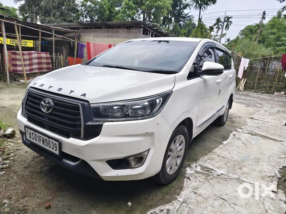 Toyota Innova Crysta Mt