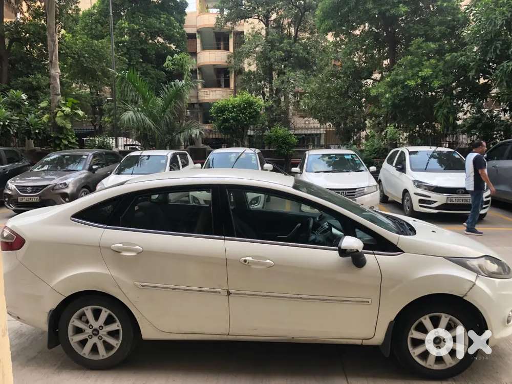 Ford Fiesta 2013 Petrol 100000 Km Driven