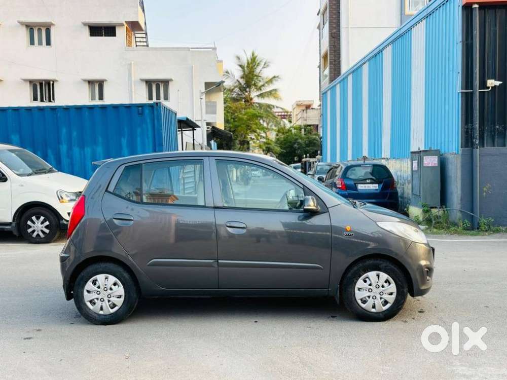 Hyundai I10 Sportz At, 2013, Petrol