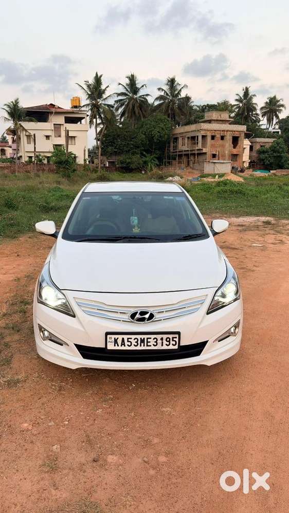 Hyundai Verna 2017 Petrol Well Maintained