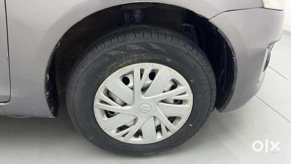 Maruti Suzuki Swift 1.2 Lxi (o), 2017, Petrol