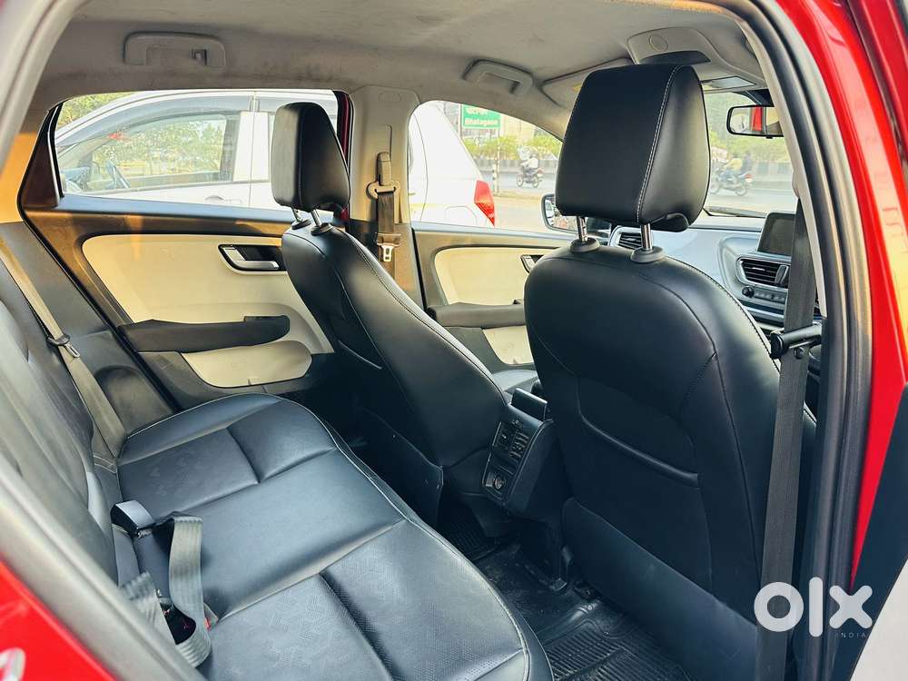 Tata Altroz 1.2 Xza Plus, 2023, Petrol