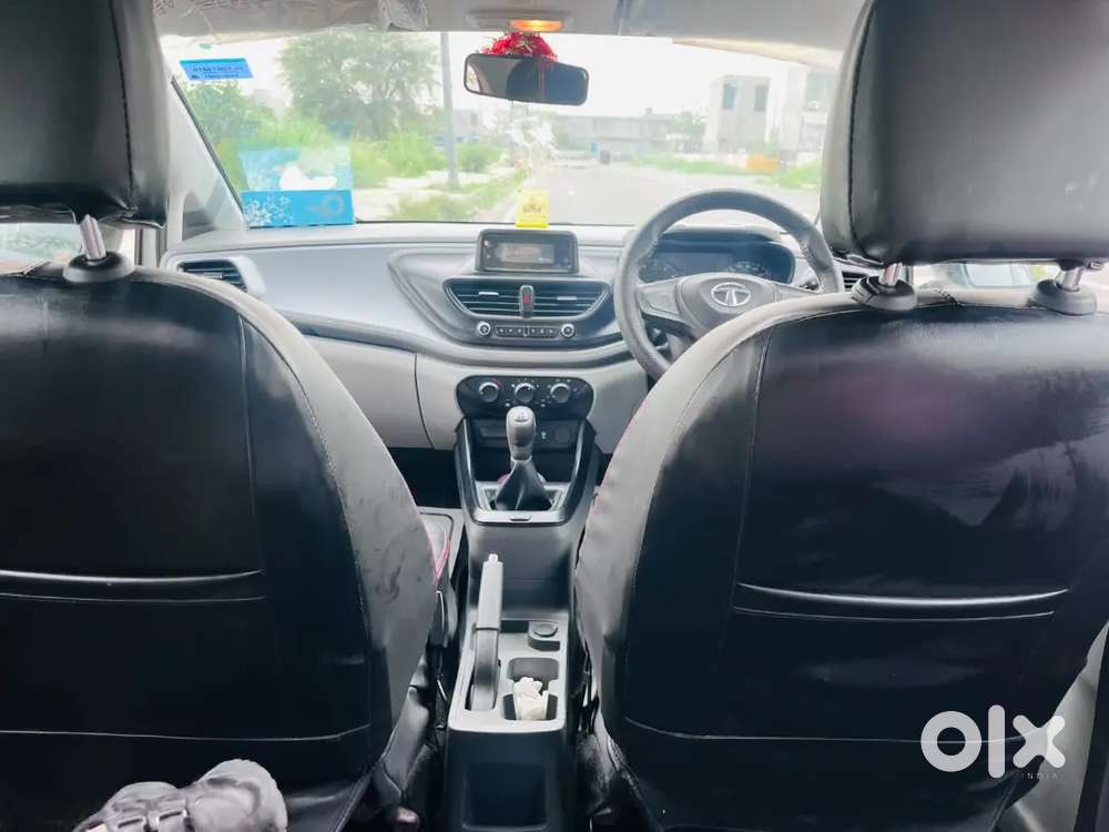 Tata Altroz Rythm Xe 2021
