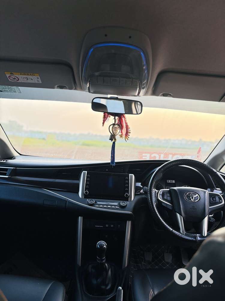 Toyota Innova Crysta [2020-ongoing] 2.4 Vx 8 Str, 2023, Diesel